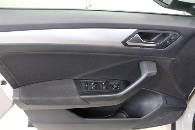 VOLKSWAGEN T-Roc 1.5 TSI ACT DSG Life