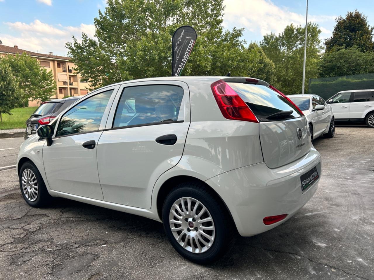 Fiat Punto 1.3 MJT II S&S 95 CV 5 porte Street