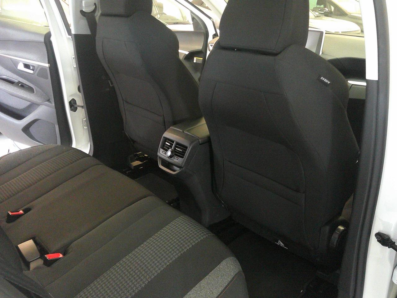 Peugeot 3008 BlueHDi 130 S&S Business