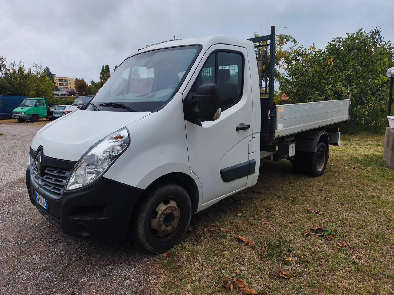 Renault trafic ribaltabile trilaterale