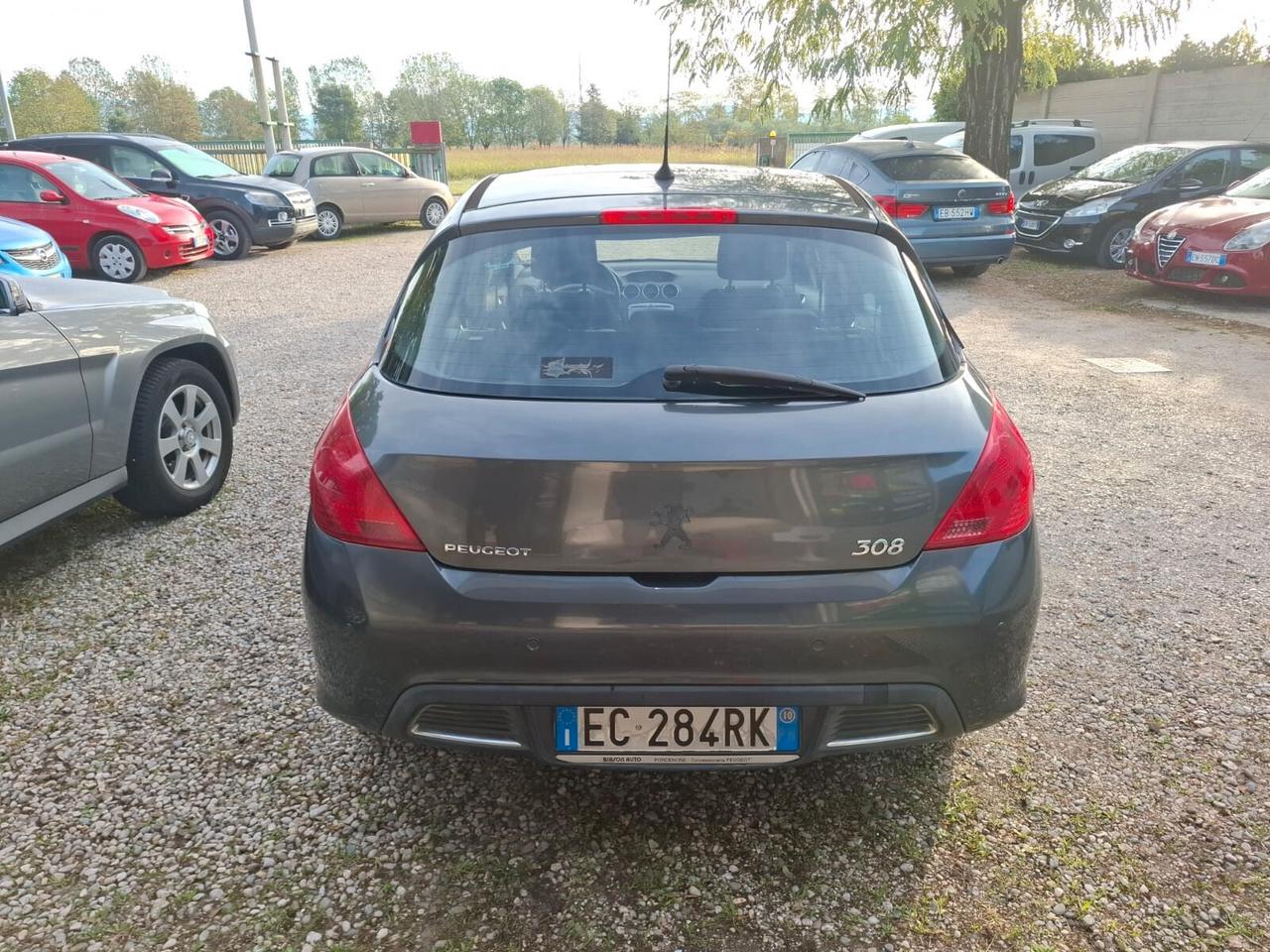 Peugeot 308 1.6 HDi 110CV 5p. Féline (6 Marce)