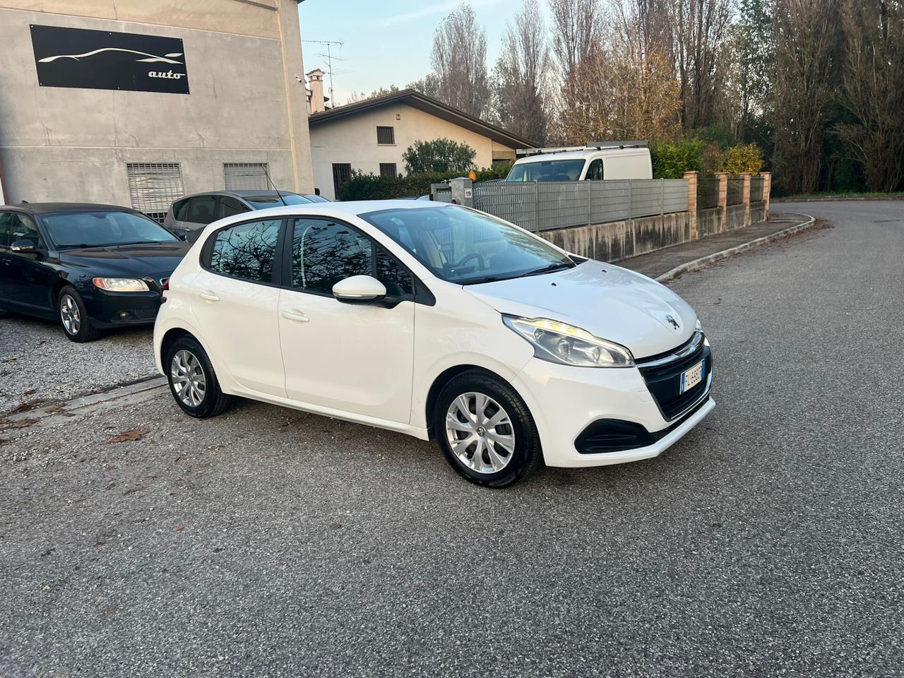 Peugeot 208 BlueHDi 75 S&S 5 porte Active Ok neopatentato