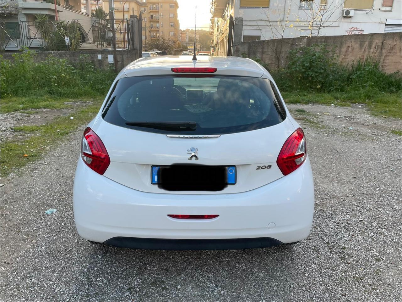 Peugeot 208 1.2 VTi 82 CV 5 porte Allure