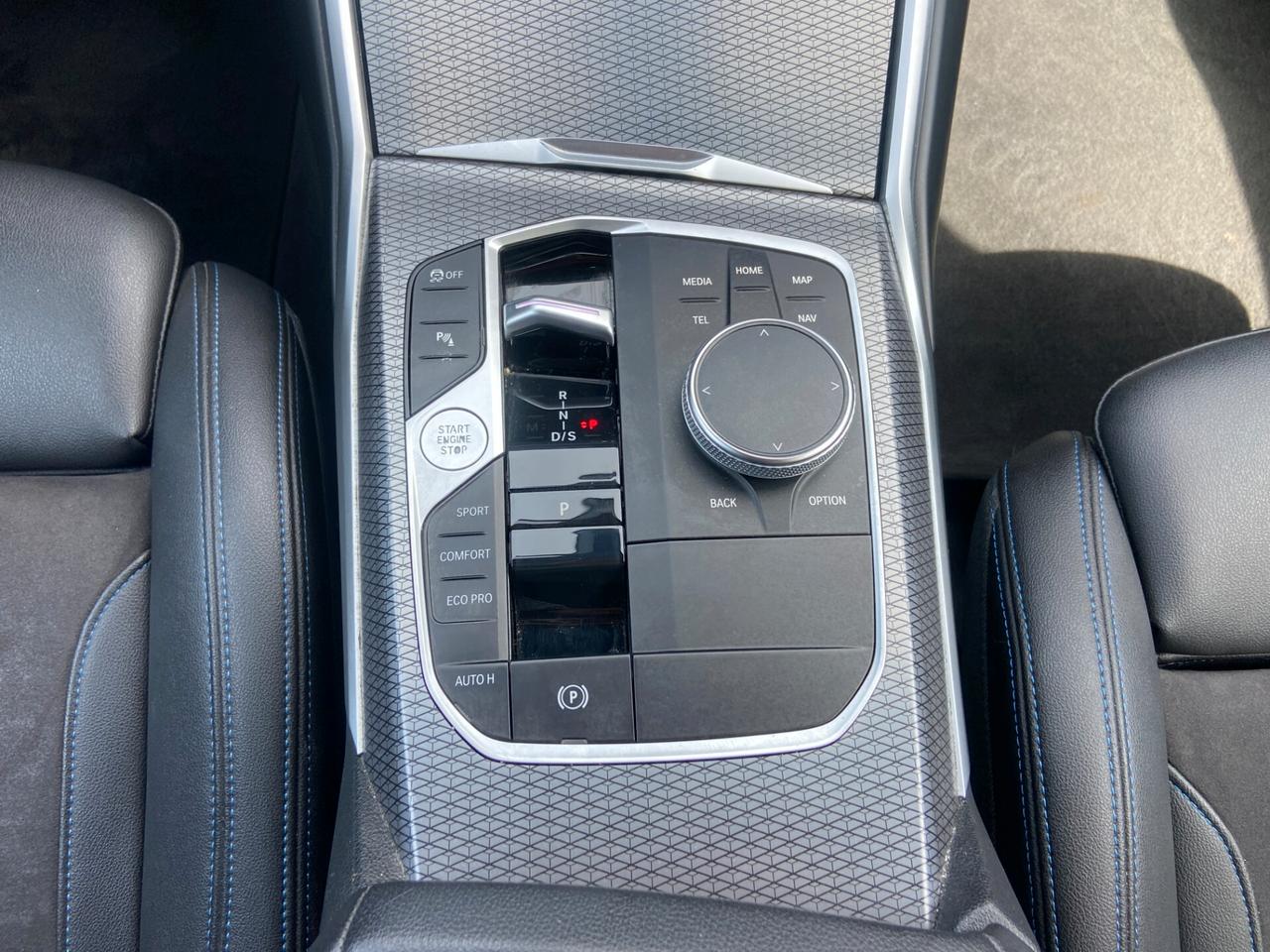 BMW 320d Touring mhev 48V MSport auto