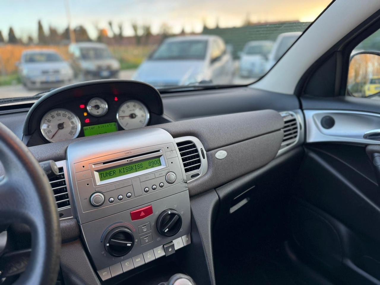 Lancia Ypsilon 1.4 Oro Ecochic GPL