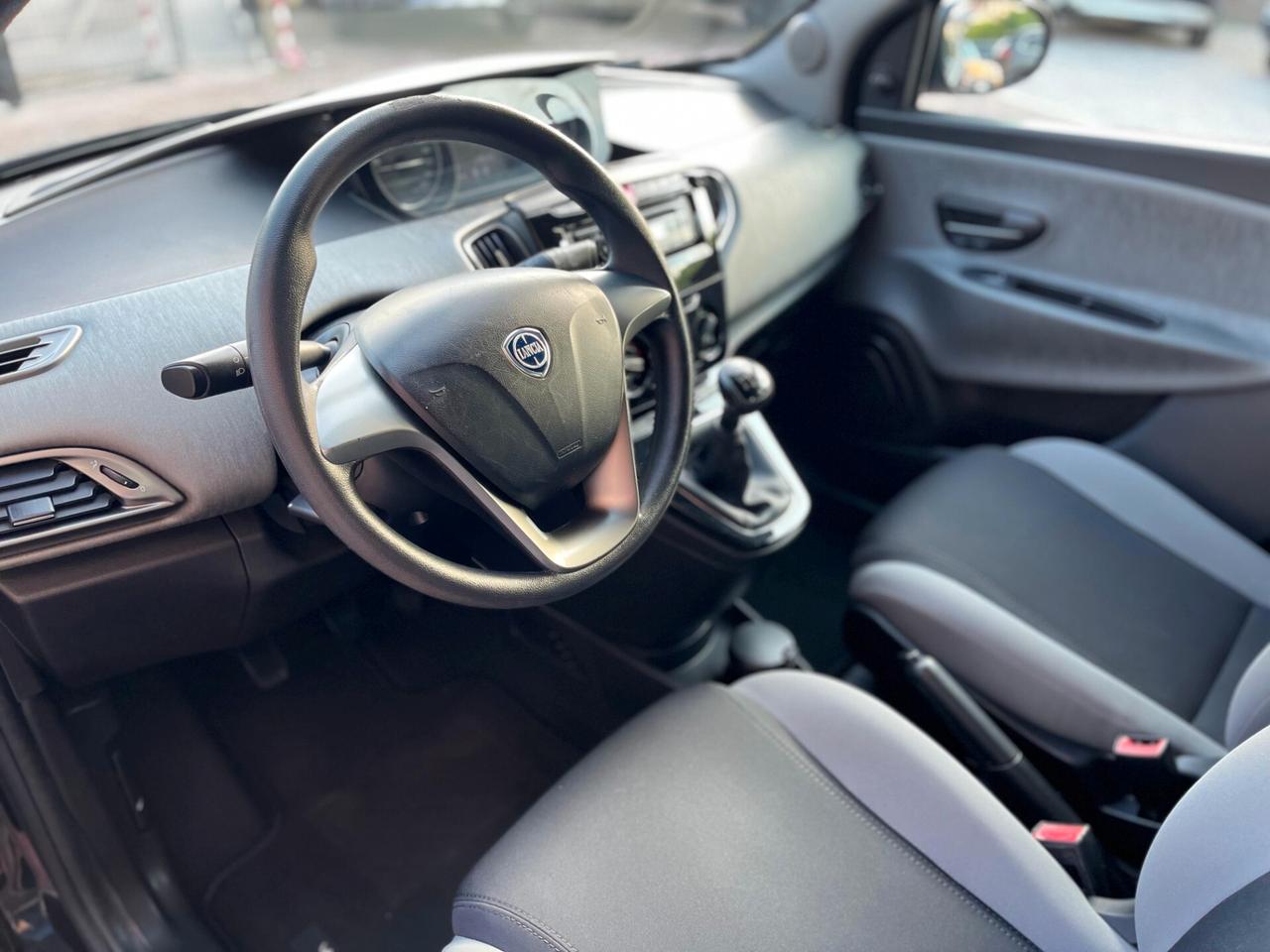 Lancia Ypsilon 1.3 MJT