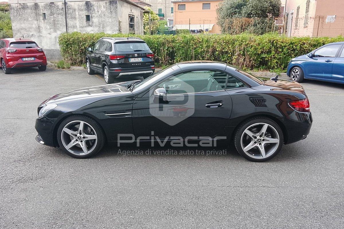MERCEDES SLC 180 AMG line