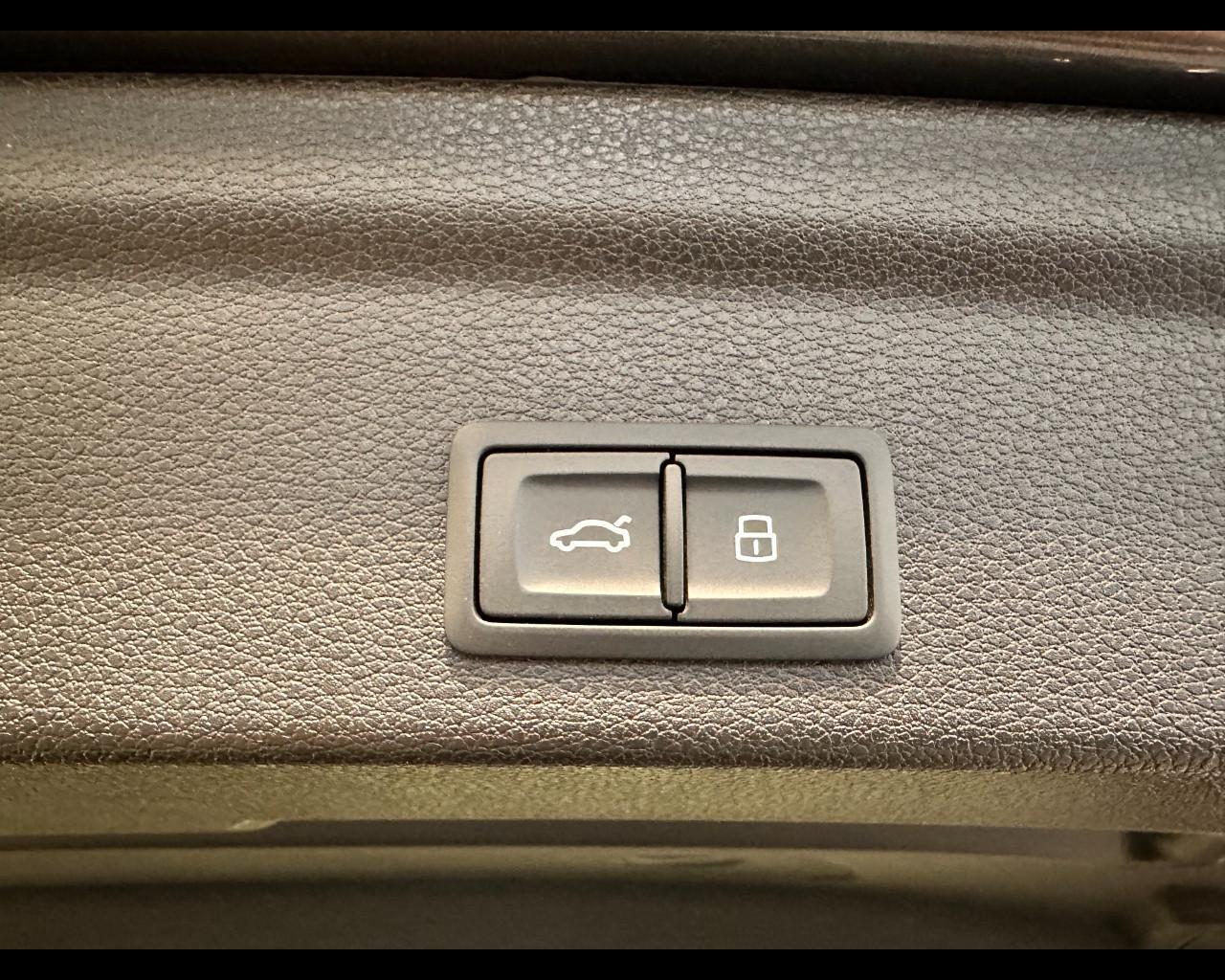 AUDI Q3 SPORTBACK 35 TDI S-TRONIC S-LINE EDITION