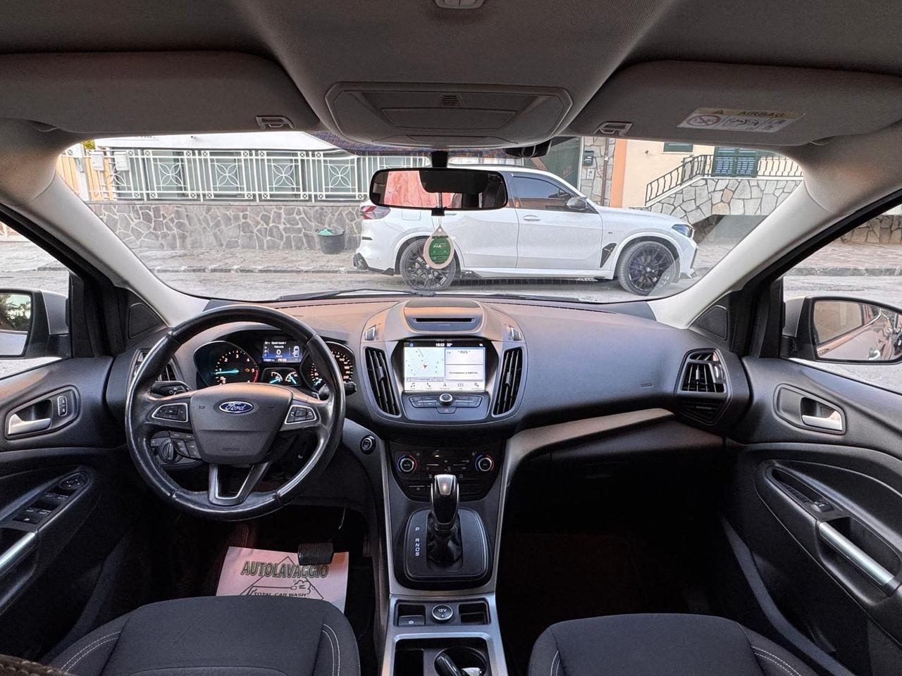Ford Kuga 2.0 TDCI 120 CV S&S 2WD Powershift Business