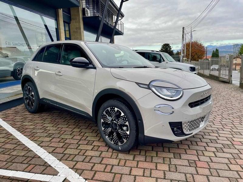 FIAT 600 Hybrid 145 CV DCT MHEV La Prima - KM0