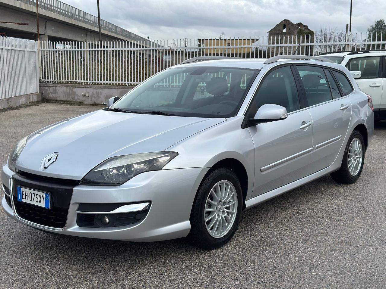 Renault Laguna 2011 2.0 dCi 150CV SporTour Nav