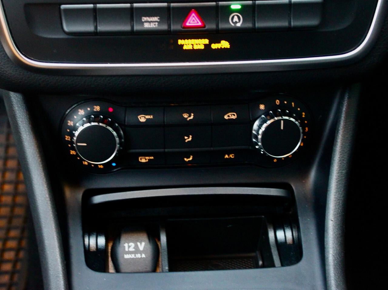 Mercedes-benz GLA 200 d Automatic Sport RETROCAMERA CRUISE CONTROL CLIMA AUTO