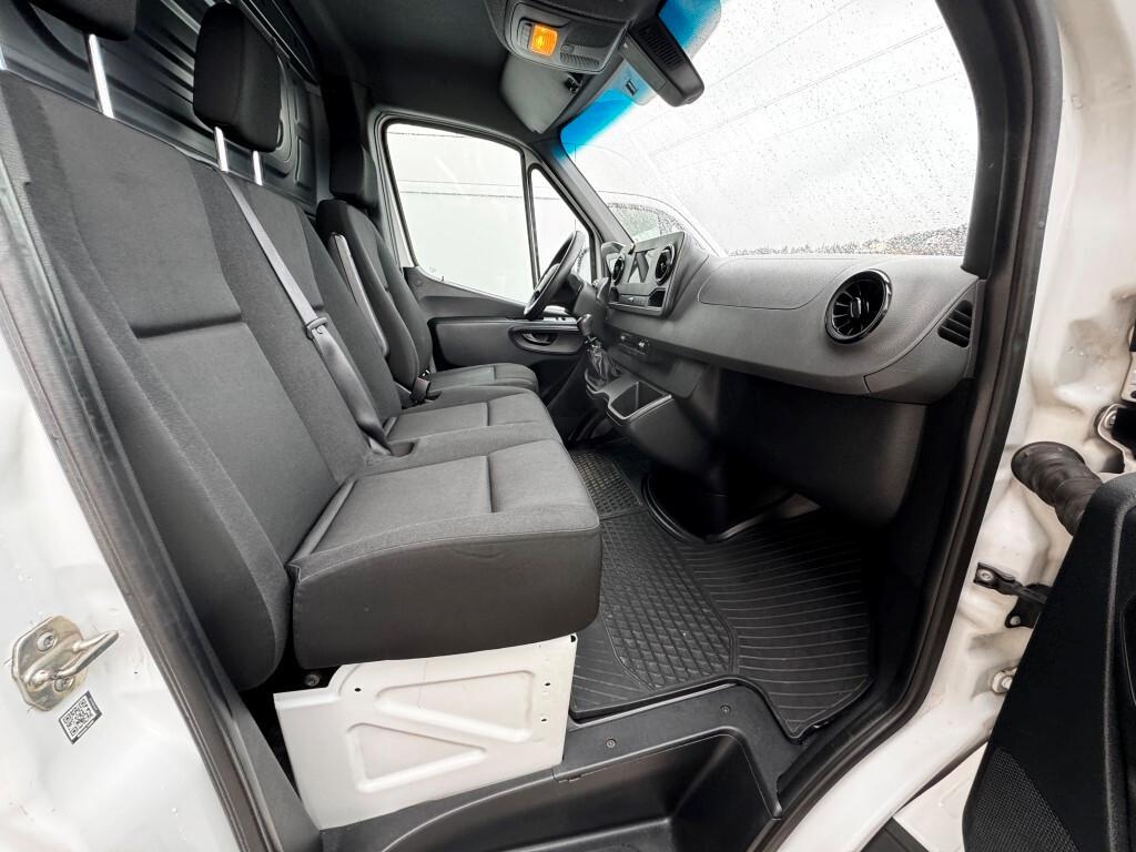 Mercedes-Benz Sprinter Cargo Van
