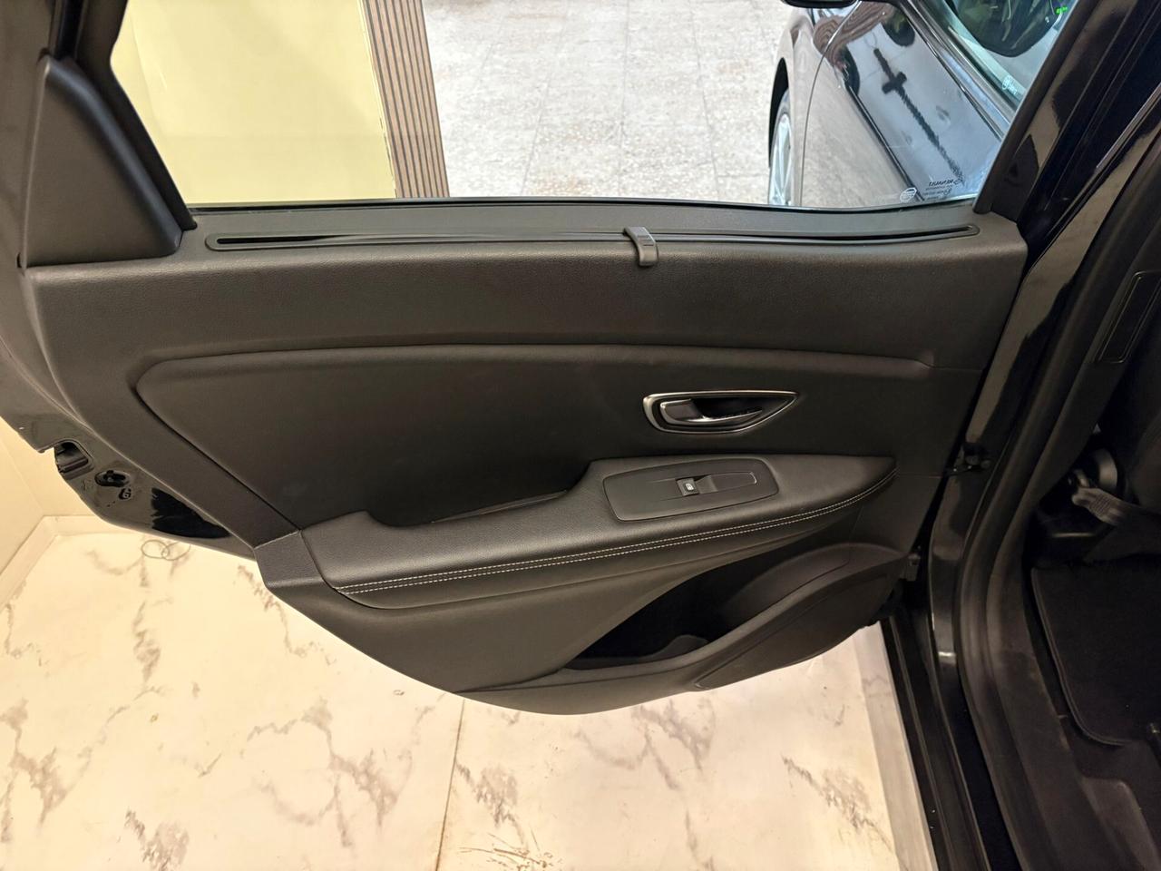 Renault Scenic Scénic dCi 1500cc 110 CV EDC Energy Bose automatico