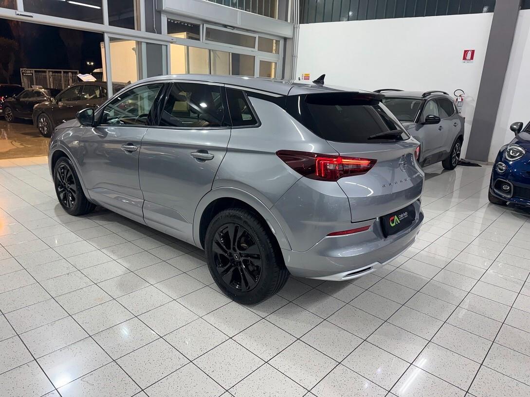 Grandland 1.5CDTI 130CV Elegance CERCHI BLACK BELLA
