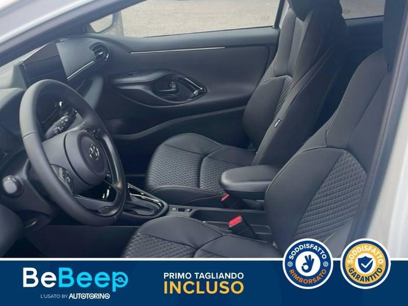 Toyota Yaris 1.5H 130 LOUNGE