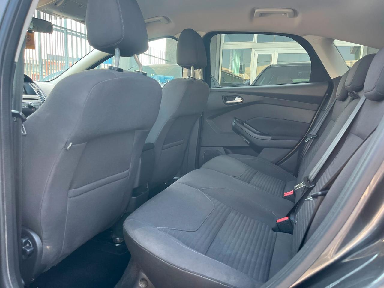 Ford Focus 5p 1.0 ecoboost Titanium s