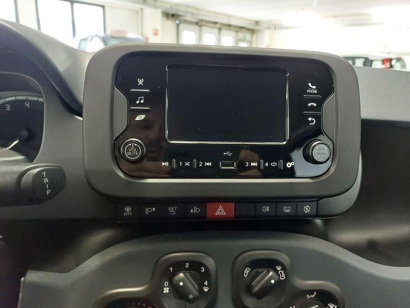 FIAT Panda 1.0 FireFly Hybrid con Radio BT