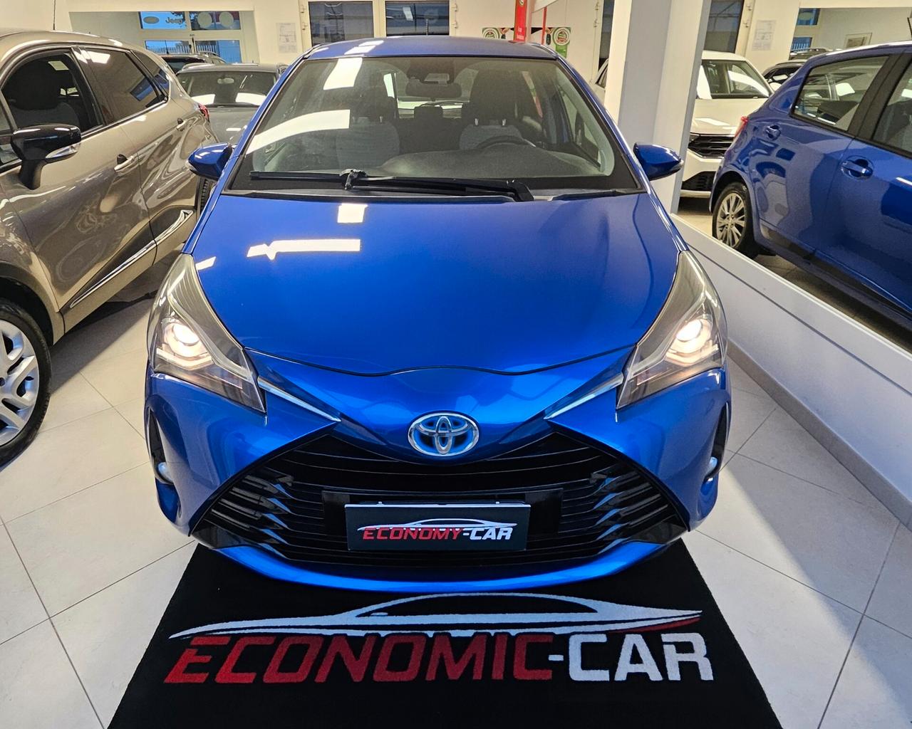 Toyota Yaris 1.5 Hybrid 5 porte Cool
