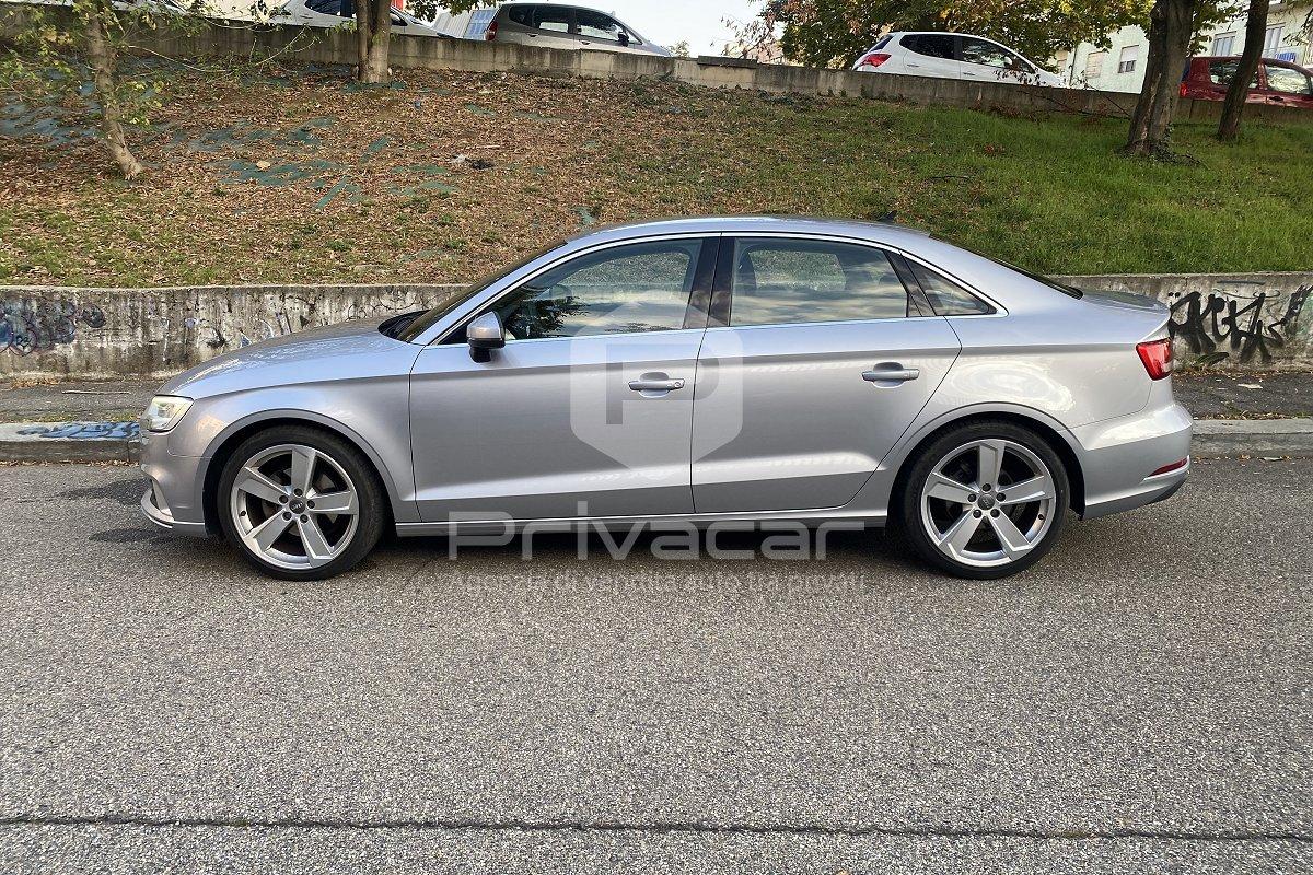 AUDI A3 Sedan 30 TDI S tronic Sport