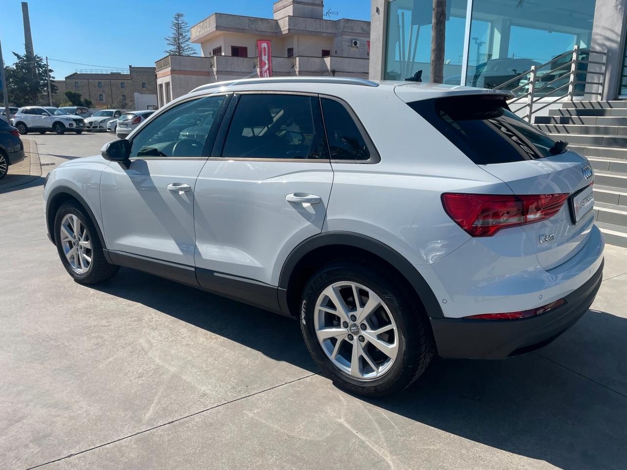 Audi Q3 35 TDI S tronic Business