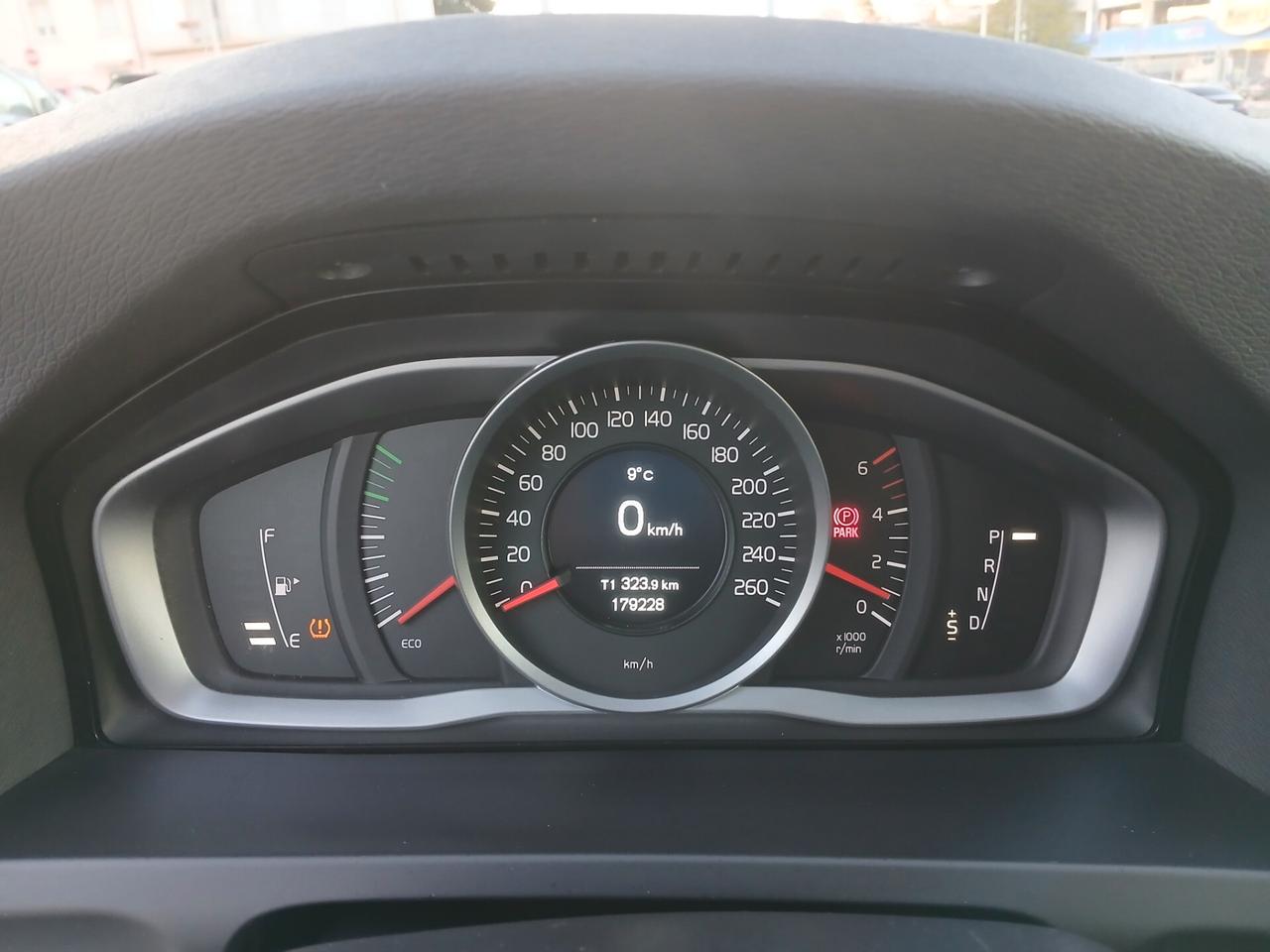 Volvo V60 1.6 D2 115CV SW AUTO 2015