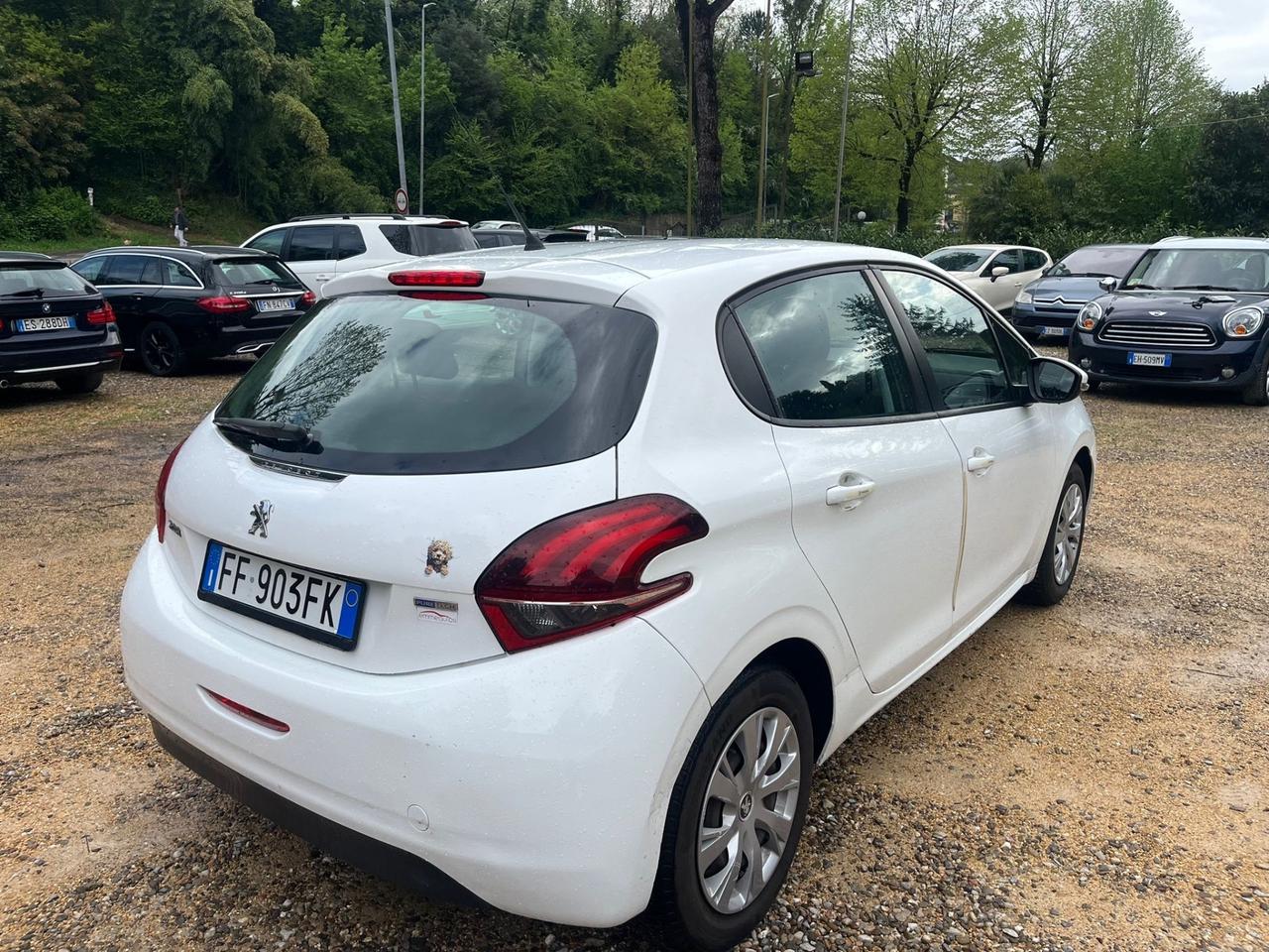 Peugeot 208 1.2 Benzina - Neopatentati - Tagliandi Certificati