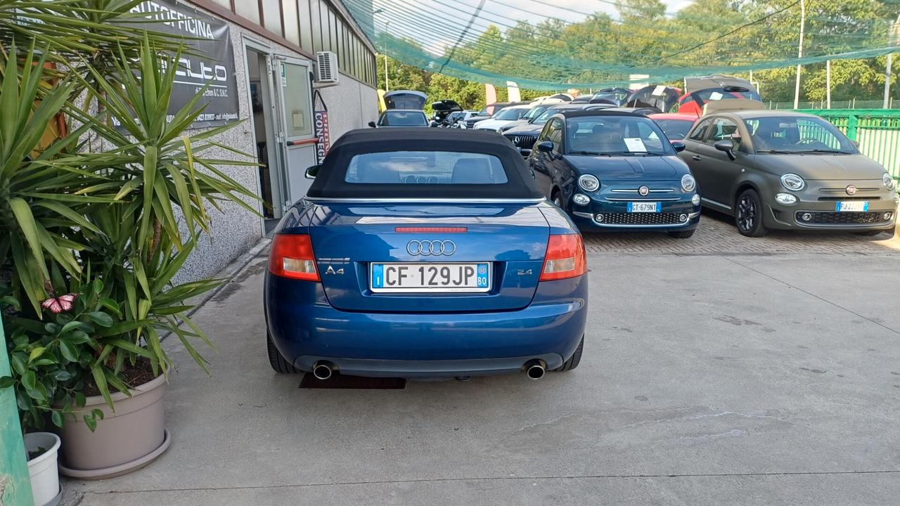 Audi A4 Cabriolet 2.4 V6 30V cat