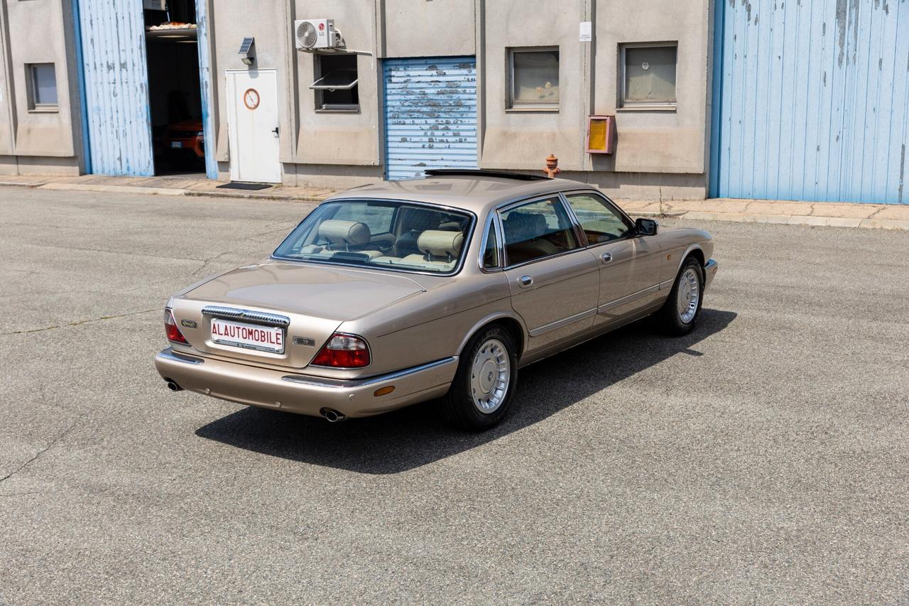 Daimler Super V8 XJ X300* LWB * Topaz con interni Cashmere* Meravigliosa*