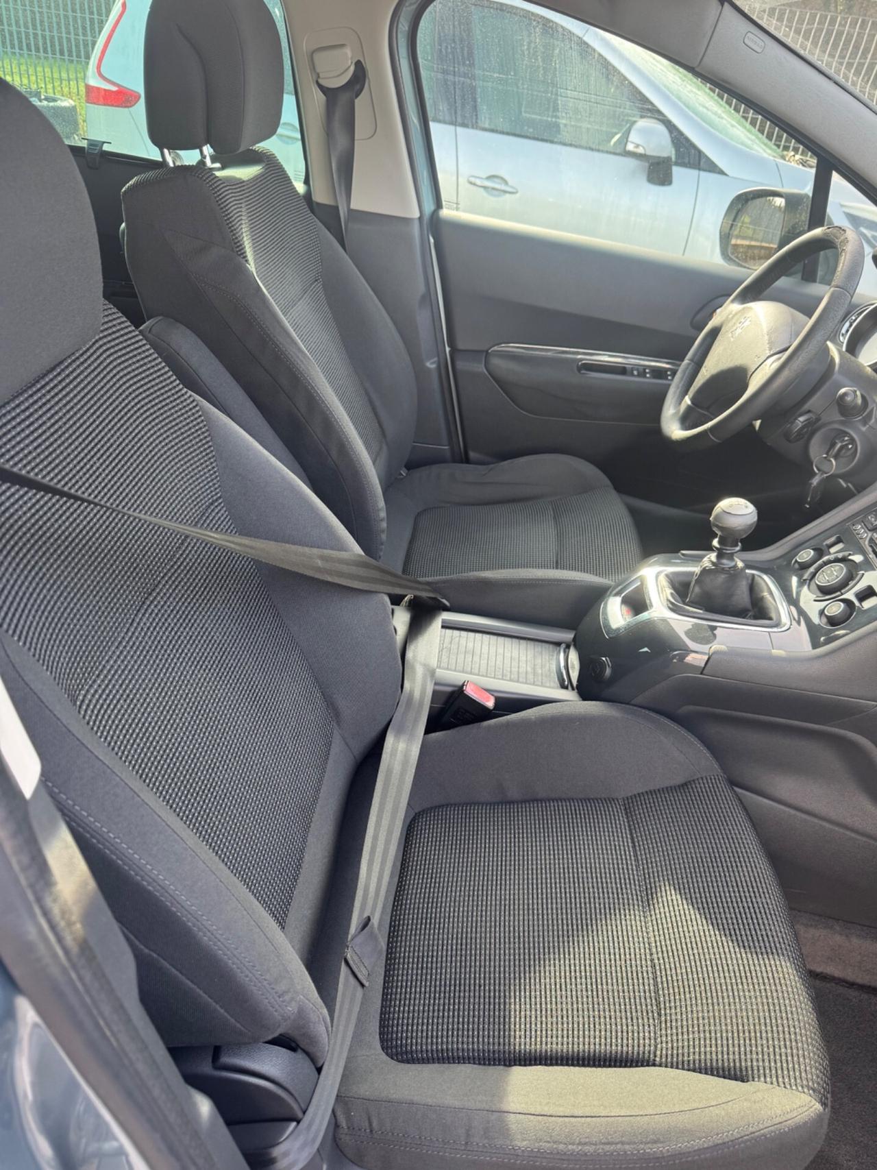 Peugeot 5008 1.6 HDi 112CV Business 7 posti