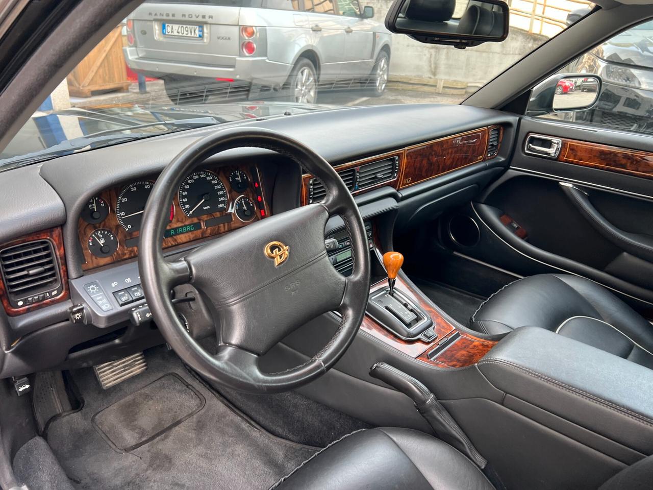 Daimler Double Six ASI