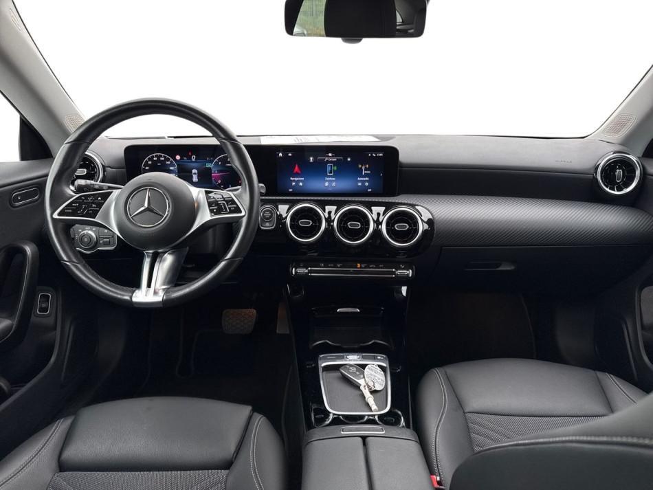 Mercedes CLA Shooting Brake 180 D Advanced 8G-DCT