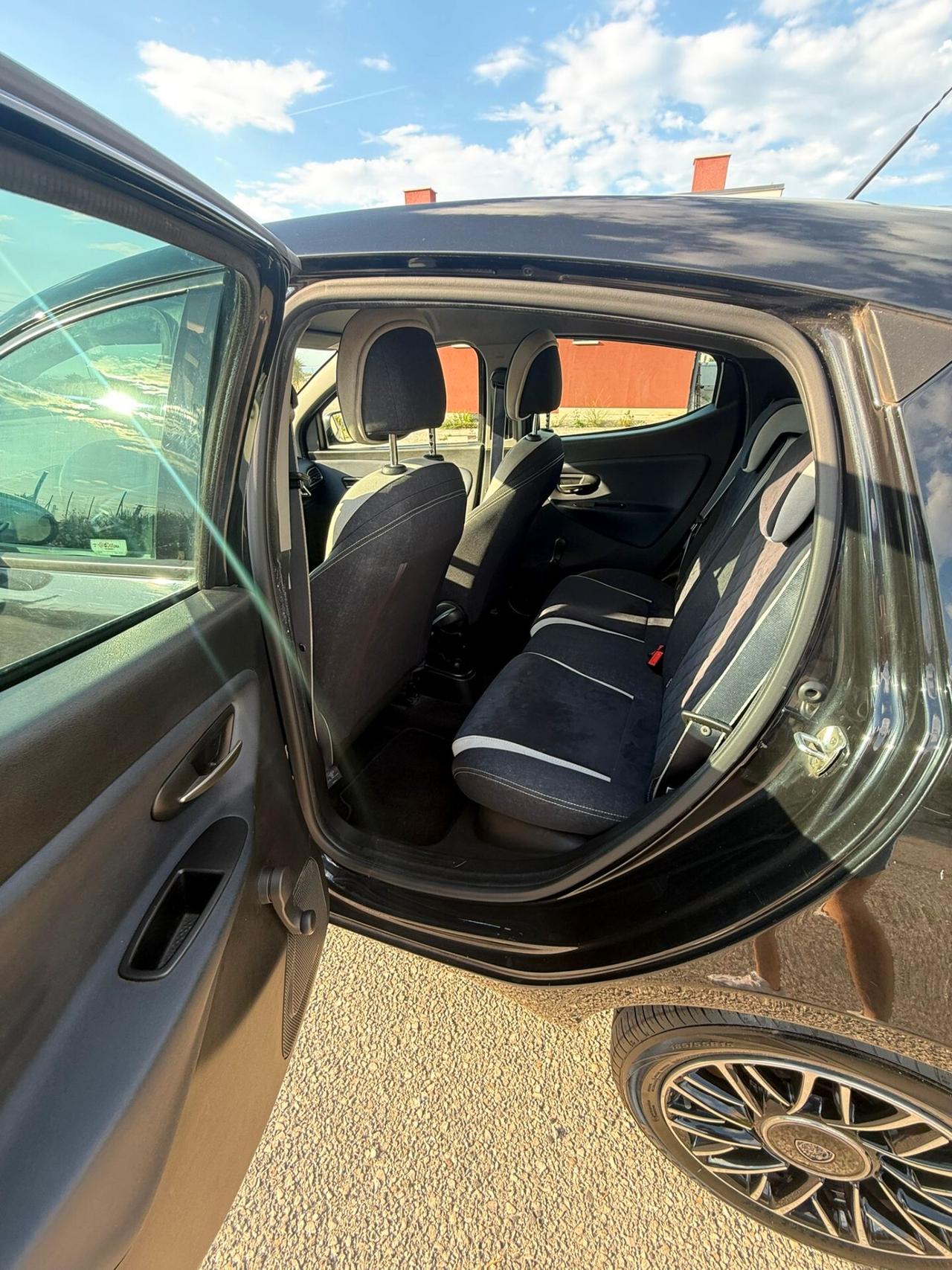 Lancia Ypsilon 1.3 MJT 16V 95 CV 5 porte S&S Mya