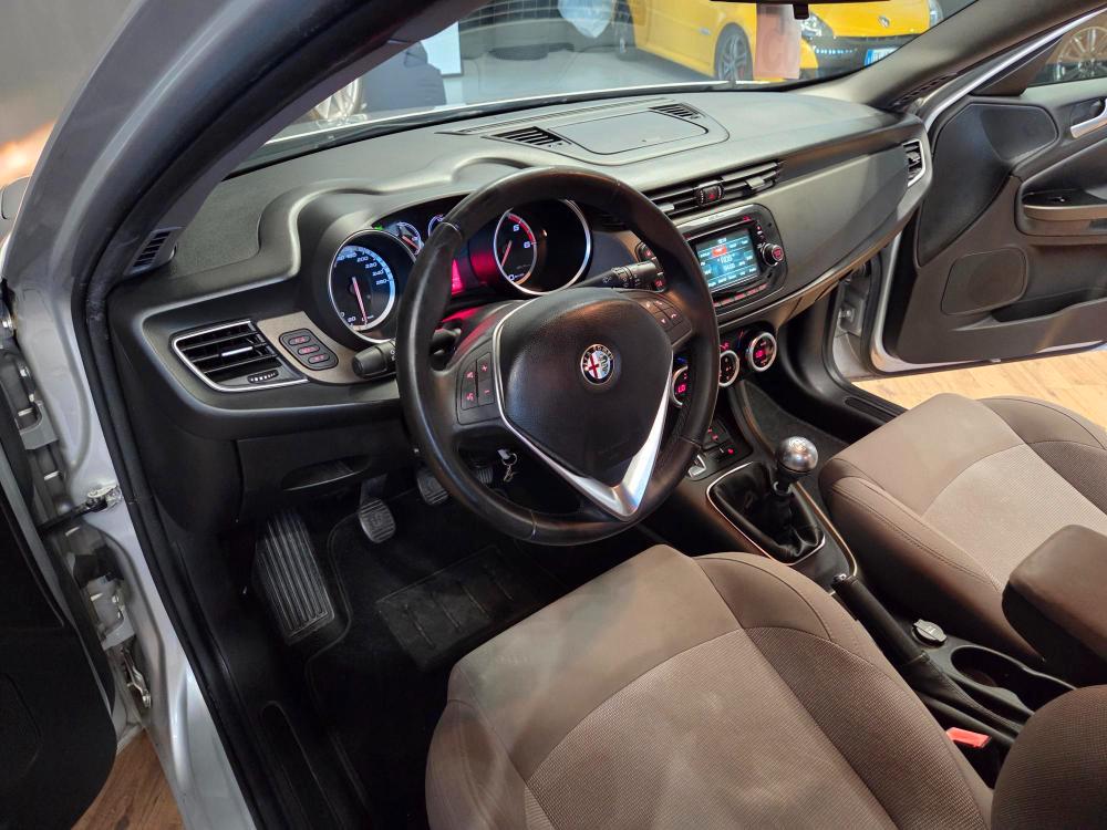 Alfa Romeo Giulietta 1.6 jtdm Riders
