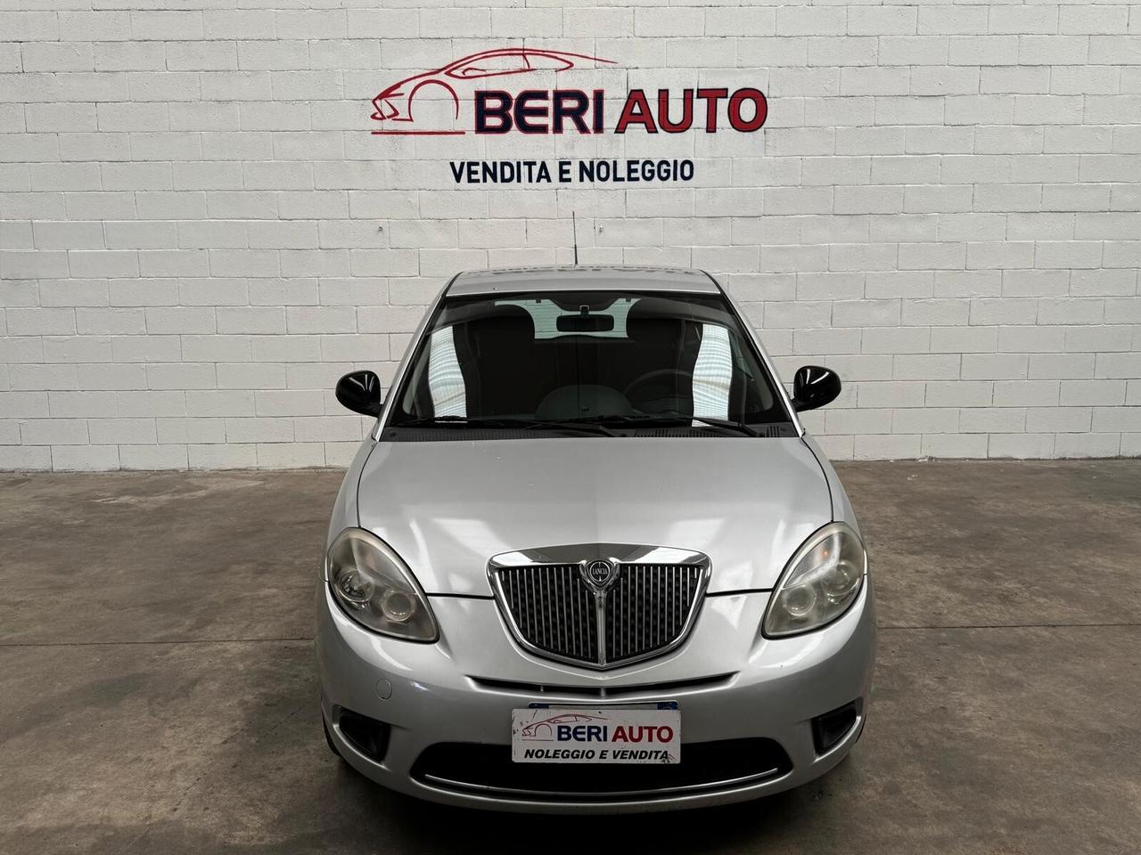 Lancia Ypsilon Platinum