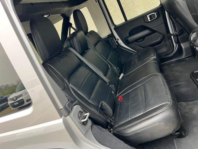 JEEP Wrangler Unlimited 2.0 Turbo Sahara