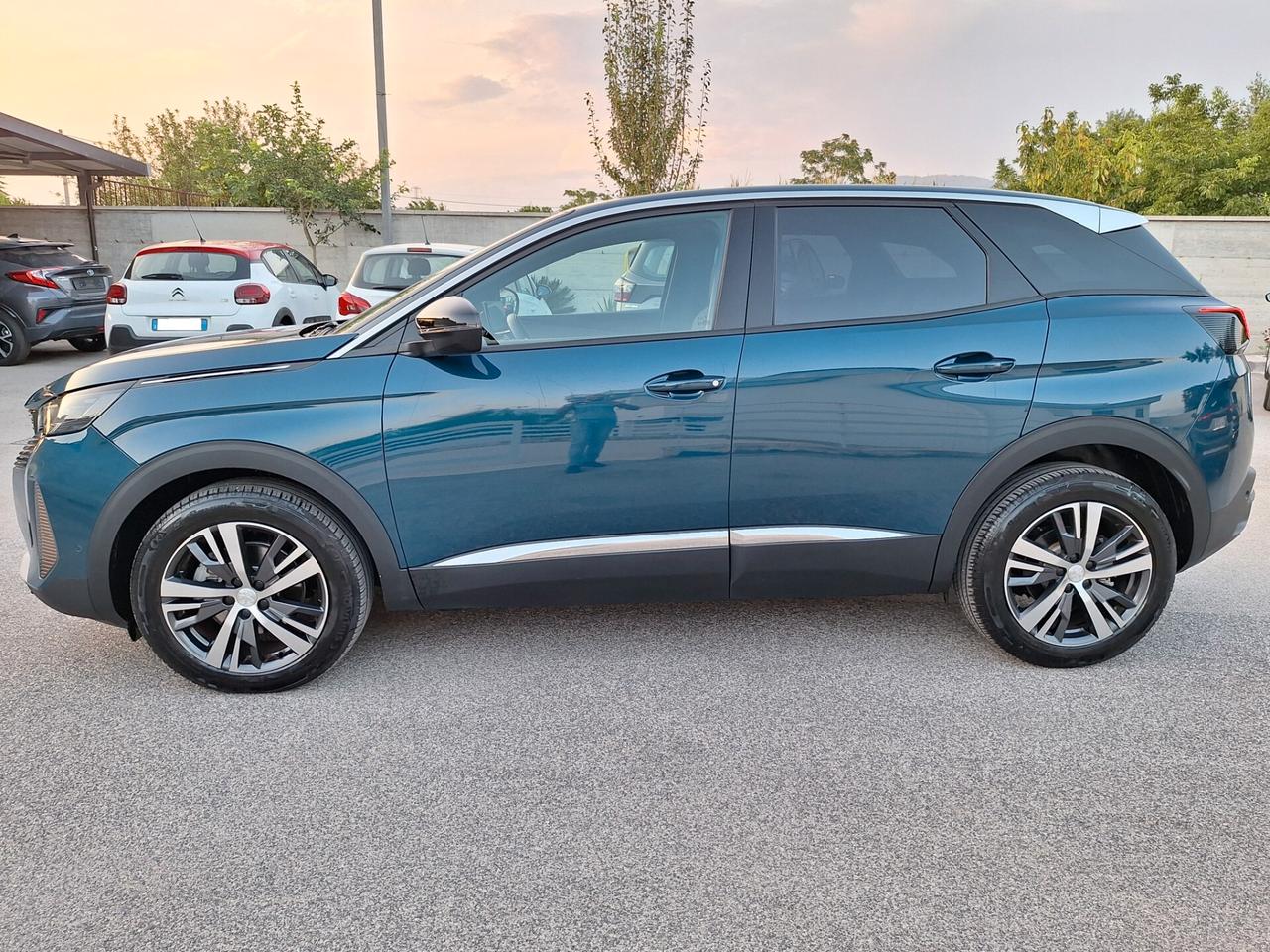 Peugeot 3008 ALLURE PACK 1.5 HDi 130cv EAT8 NAV+RETROCAM. - 2023