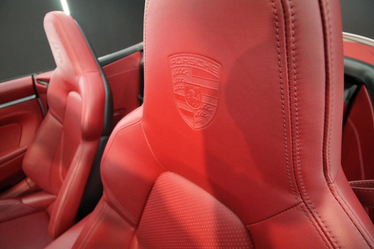 PORSCHE CARRERA 911 CABRIO