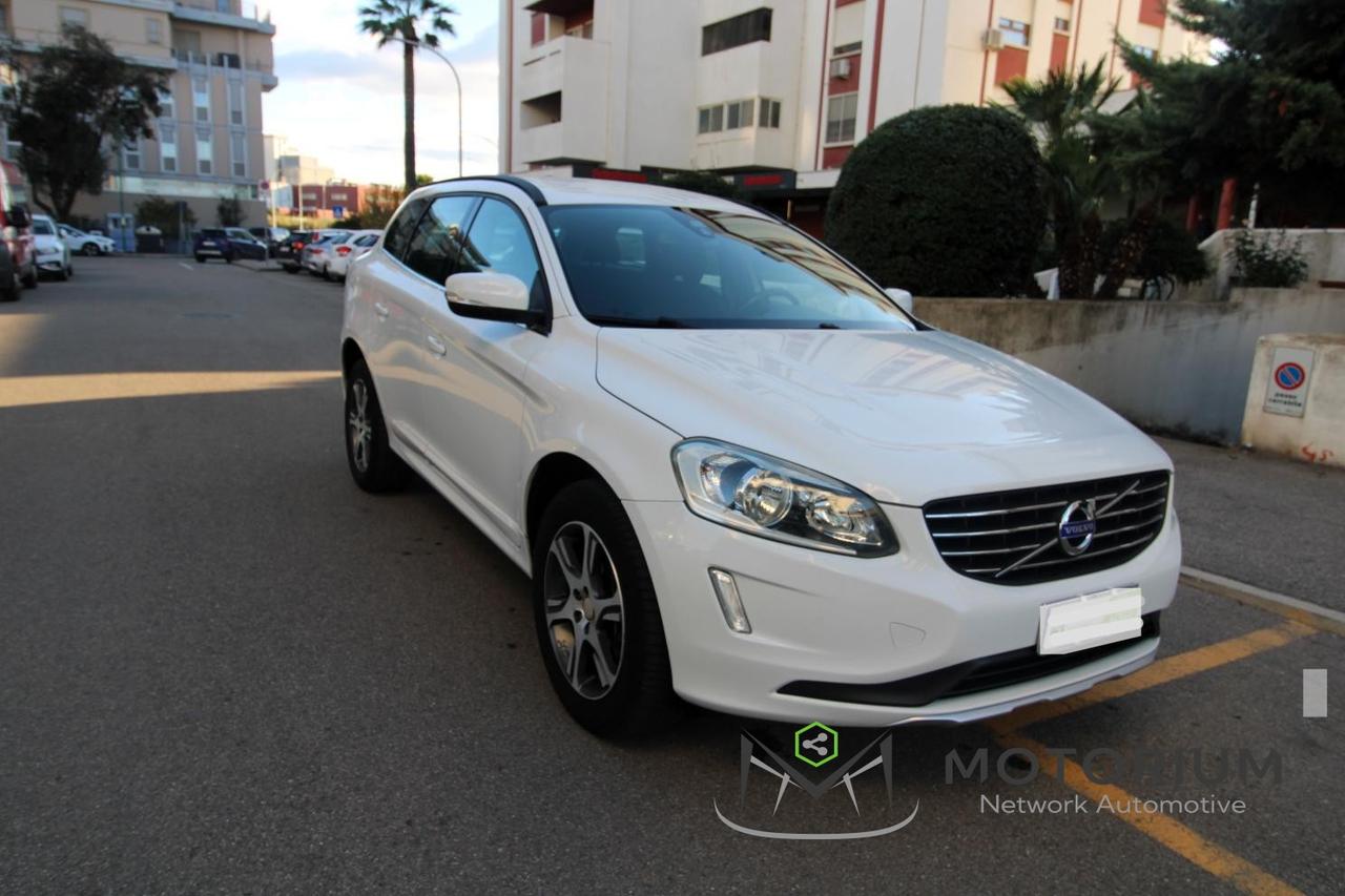 Volvo XC60 D3 Geartronic R-design Momentum