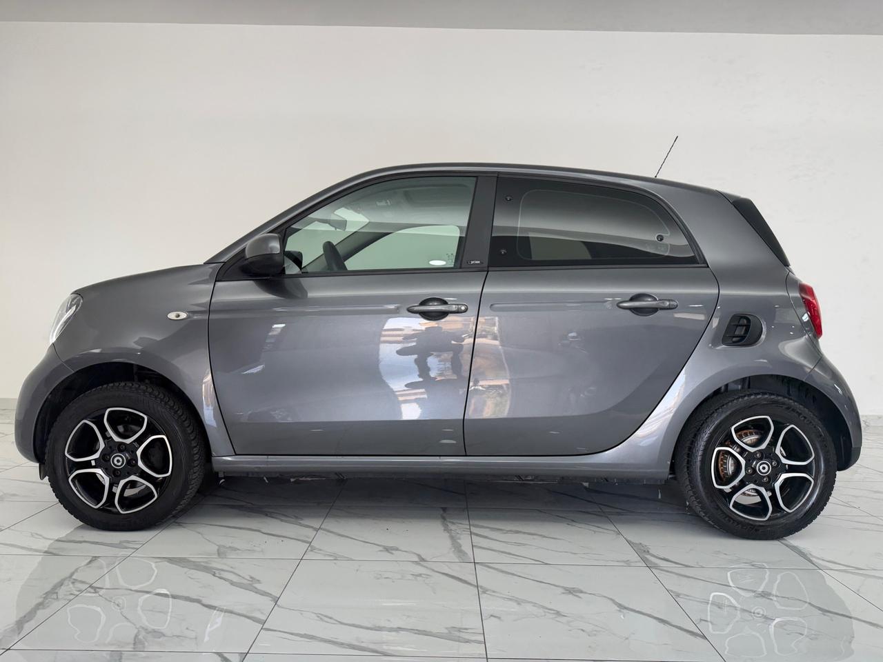 SMART FORFOUR AUTOMATICA PRIME/TETTO/PELLE 39.000 KM