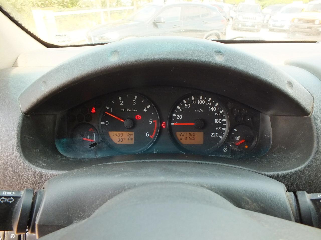 NISSAN NAVARA 2.5 DCI 175 CV KING CAB 4 POSTI
