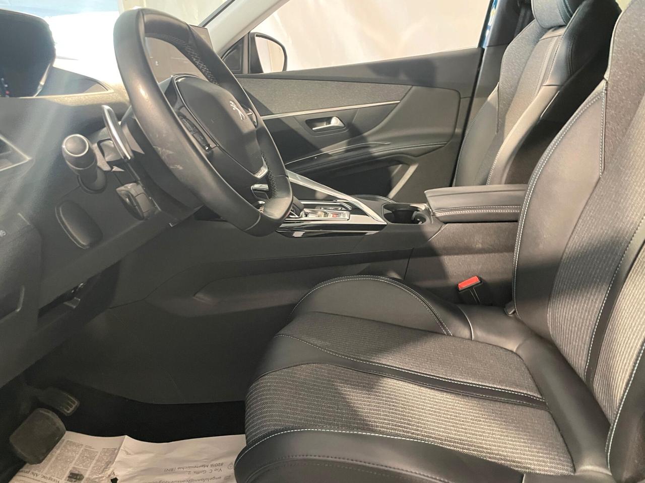 Peugeot 3008 Hybrid 225 e-EAT8 Allure IVA ESPOSTA