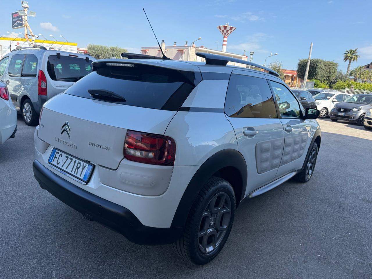 Citroen C4 Cactus BlueHDi 100 S&S ETG6 Shine