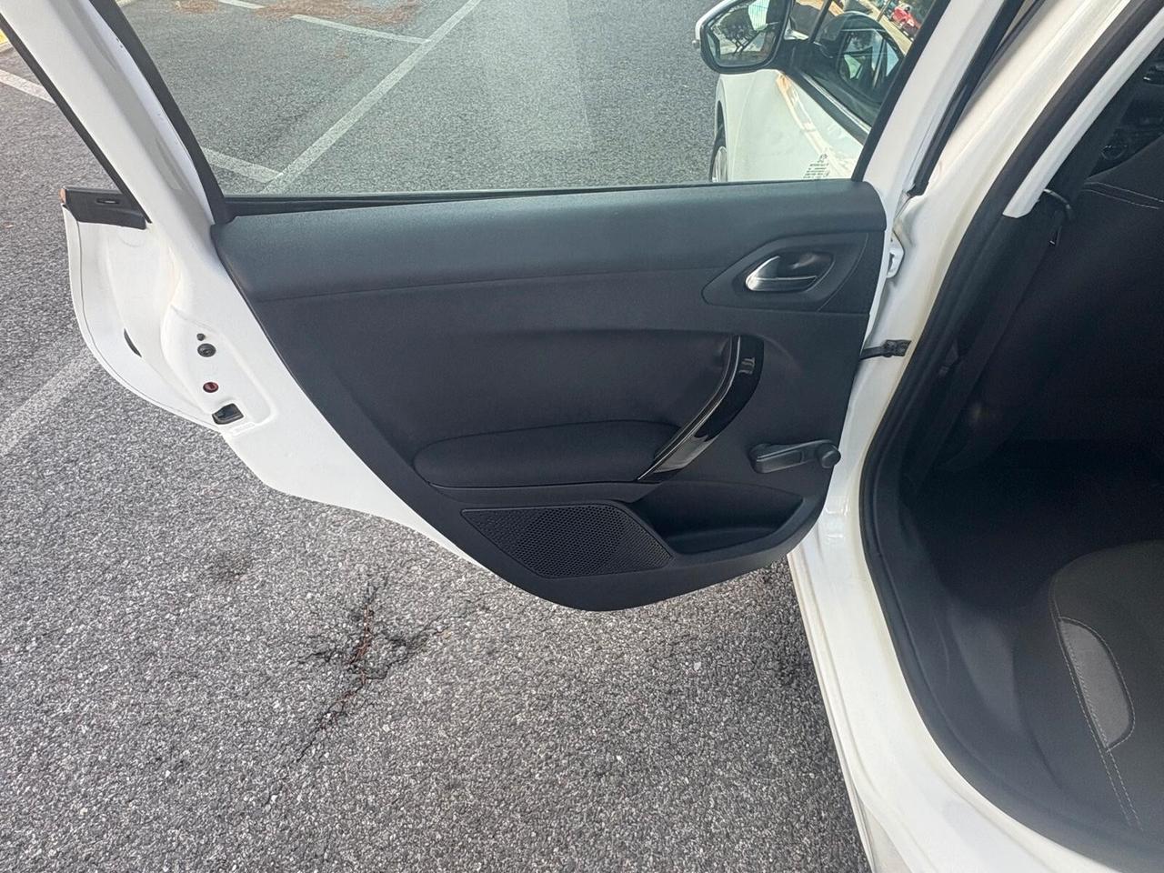 Peugeot 208 GPL 12MESI DI GARANZIA!!!!
