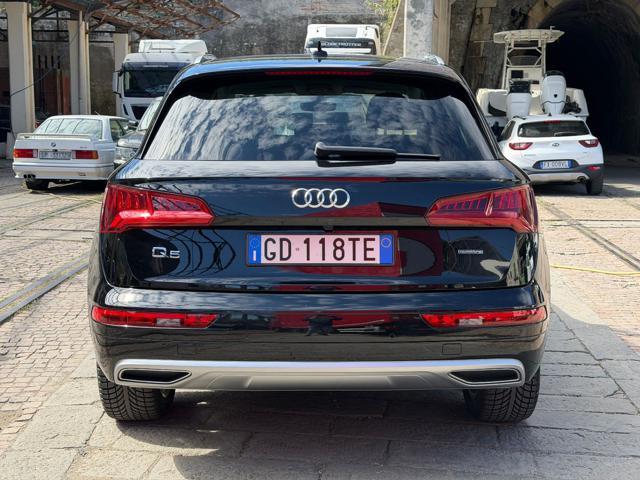 AUDI Q5 50 TFSI e quattro S tronic Business Design PHEV