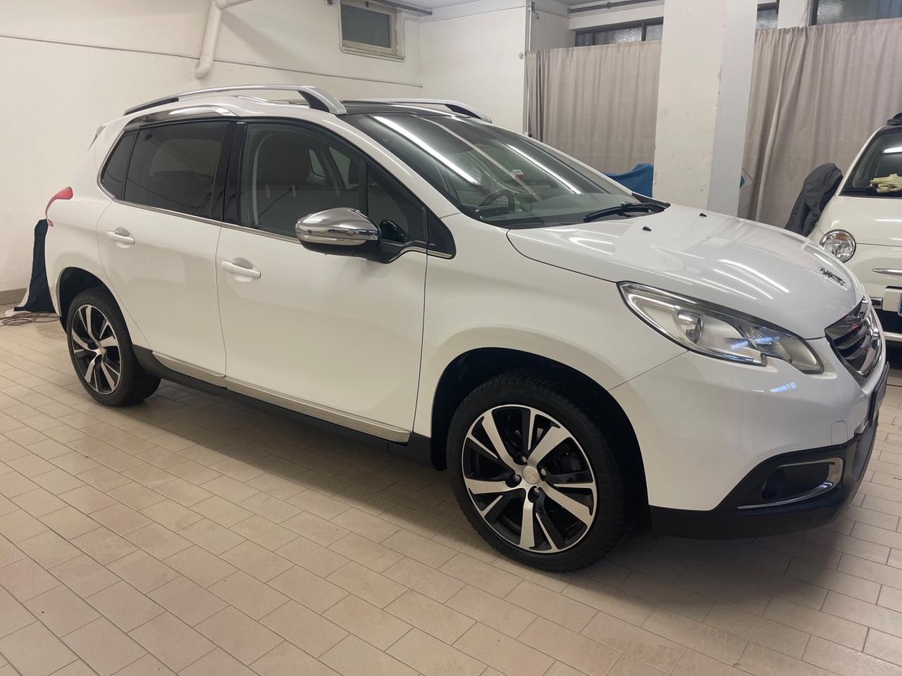 Peugeot 2008 1.6 e-HDi 115 CV Stop&Start Allure