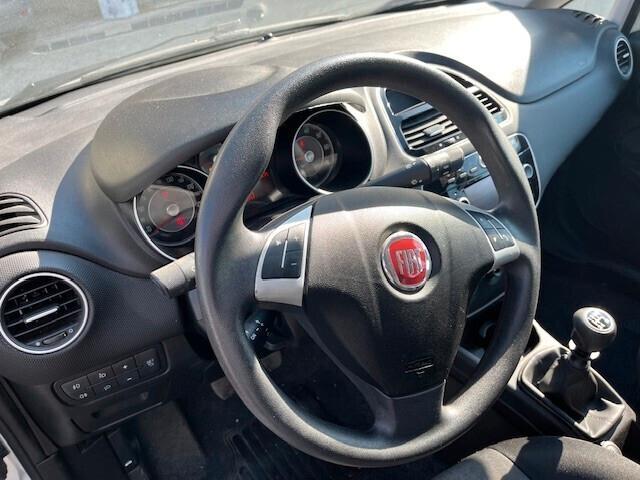 Fiat Punto 1.2 8V 5 porte Street N1