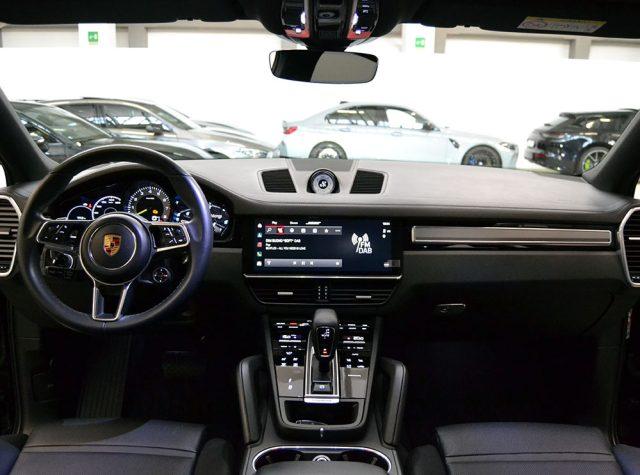 PORSCHE Cayenne Coupé 3.0 V6 E-Hybrid Platinum Edition Iva Esposta