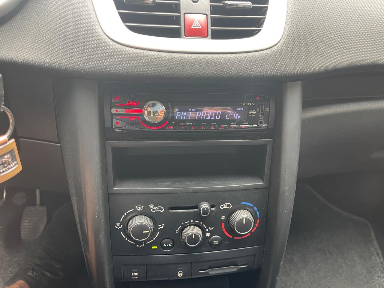 Peugeot 207 1.4 VTi benzina EURO5A 95CV SW NEOPATENTATI