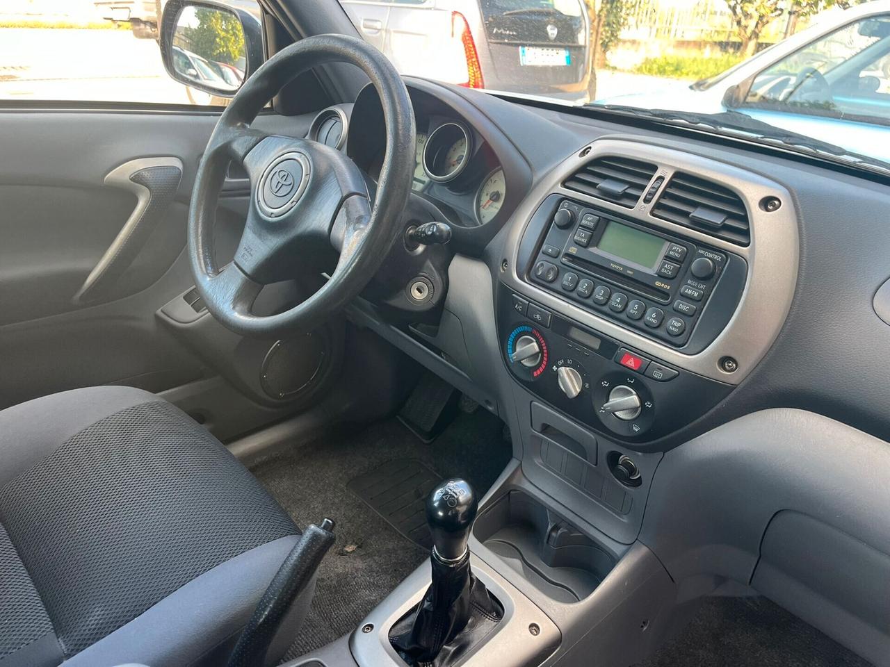 Toyota RAV 4 2.0 16V BENZ 5 porte Sol